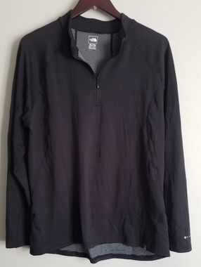 The North Face Black Half-Zip Lightweight Pullover